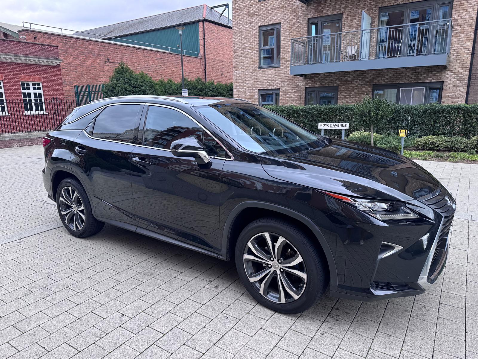 Vehicle photo 6